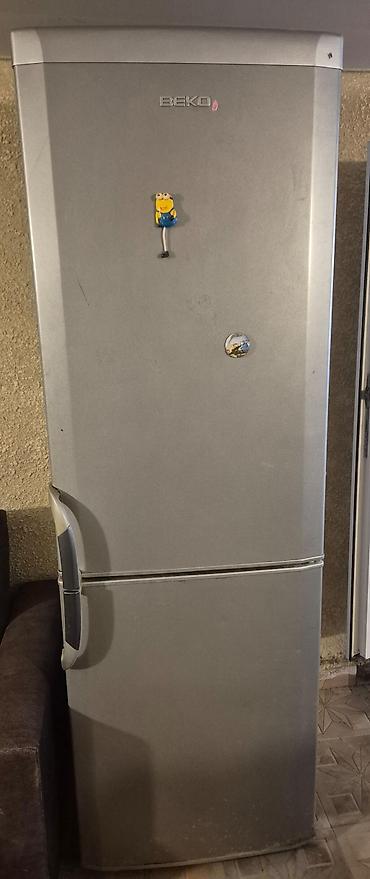 Beko iki qapılı soyuducu. qazi qutarib. yaxsi isleyir bele -