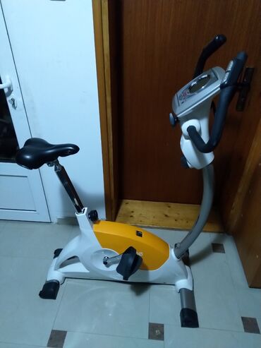 Sobni bicikli: Sobni bicikl Kettler sa kompjuterom i merenjem pulsa - Brend/model — 1