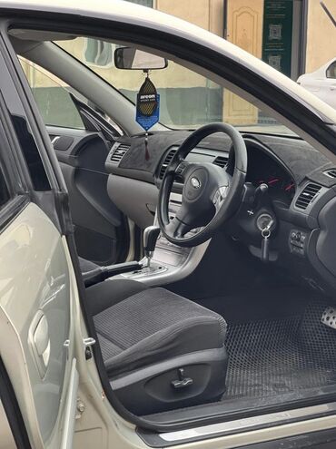 Subaru: Subaru Outback: 2005 г., Бензин — 9