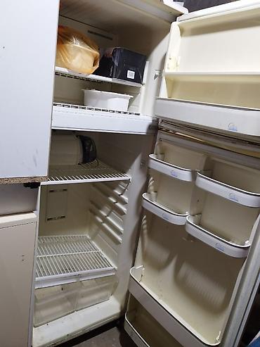 12 pro barter: Beko iki qapılı soyuducu - Üst qapıda kameralı dondurucu bölmə - — 6