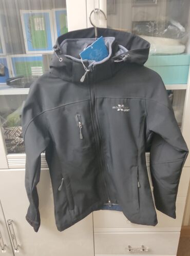 Куртки: Туристические куртки с капюшоном — ассортимент моделей для треккинга и — 2