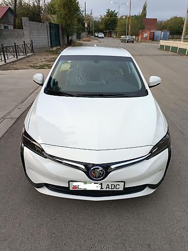 Buick: Buick : 2023 г., Электромобиль, Хэтчбэк — 8