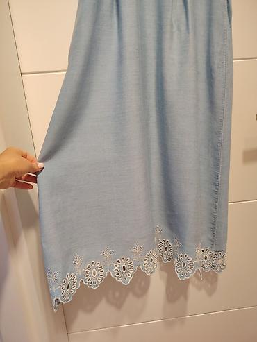 Haljine: Plava midi haljina od laganog teksasa (Zara) - Kroj: lepršava silueta — 11