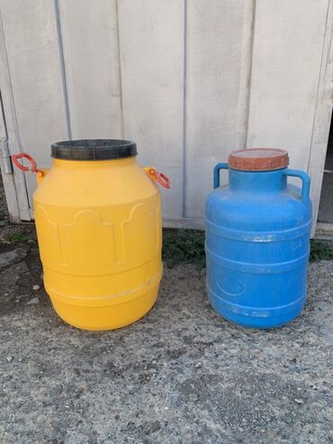 пластиковые бочки для воды: Бочка Пластик at lalafo.kg пластиковые бочки для воды: Бочка Пластик