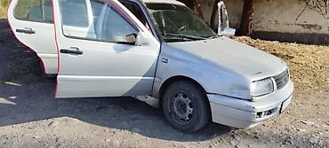 Volkswagen Vento: 1991 г., Седан
