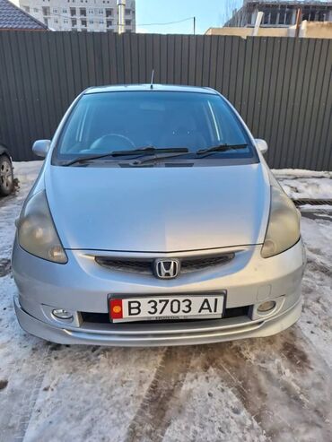 Honda: Honda Fit: 2002 г., 1.3 л, Вариатор, Бензин