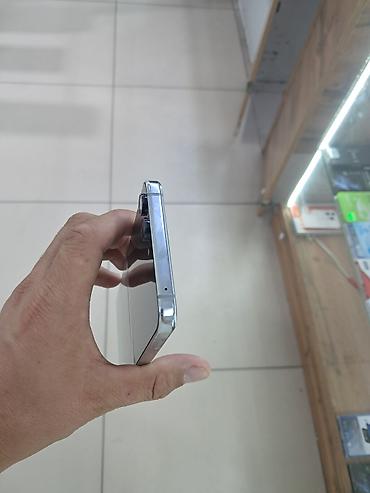 j 3: Samsung Galaxy Z Flip 5, Б/у, 512 ГБ, цвет - Серый, 2 SIM — 1