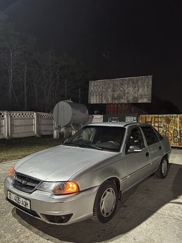 Daewoo: Daewoo Nexia: 2012 г., 1.5 л, Механика, Бензин, Седан