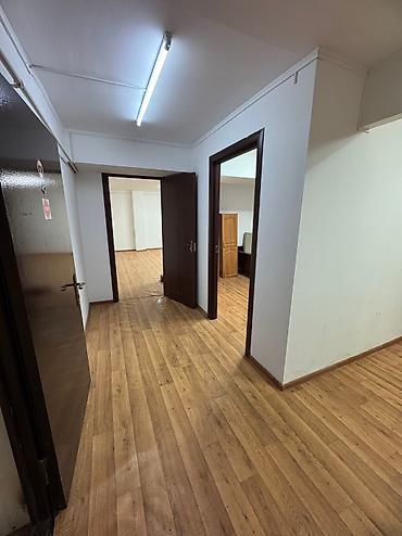 Продажа складов и мастерских: Продается коммерческое помещение в 5 микрорайоне, в шаговой at lalafo.kg — 9 Продажа складов и мастерских: Продается коммерческое помещение в 5 микрорайоне, в шаговой — 9