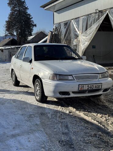 Daewoo: Daewoo Nexia: 1997 г., 1.5 л, Механика, Бензин, Седан