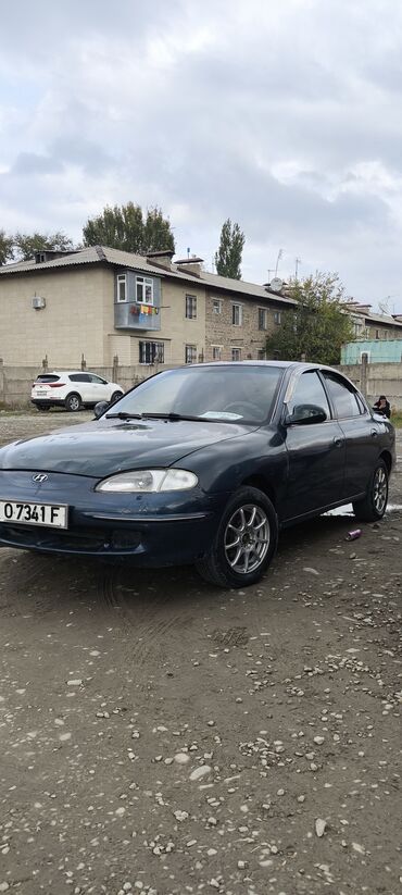 Hyundai: Hyundai Avante: 1996 г., 1.5 л, Механика, Бензин, Седан