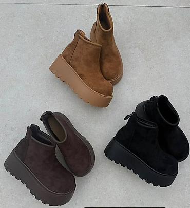 Gležnjače: Ugg Čizme
36-41
4400din
OR💥 — 3