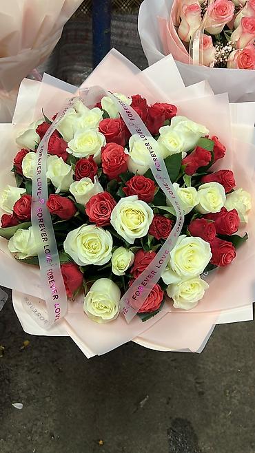 Букеты из живых цветов: Авторские букеты из свежих цветов - Розы премиум-класса (крупный — 11