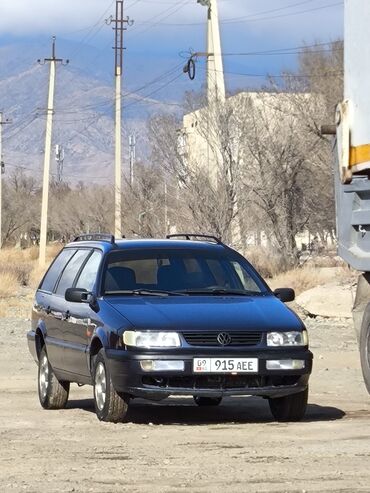 обмен пасат: Volkswagen Passat Variant: 1994 г., 1.8 л, Механика, Бензин, Универсал