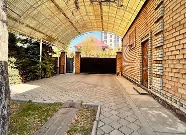 Долгосрочная аренда домов: 350 м², 7 комнат — 13