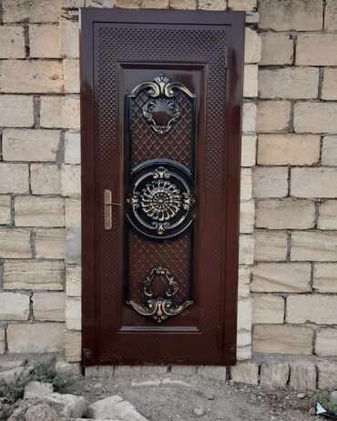 Həyət darvazaları: Dəmir darvazalar, ikilik list,17 profillə yığılan keyfiyyətli nağd və — 17