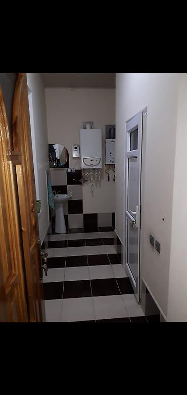 baki bina evi: Ariz yaşayış massivində təmirli həyət evimiz satışa çıxıb evin hər iki — 8