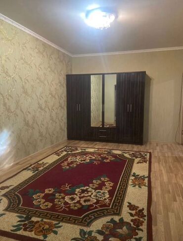 мкр улан продаю квартиру: 1 комната, 45 м², 106 серия улучшенная, 3 этаж, Косметический ремонт