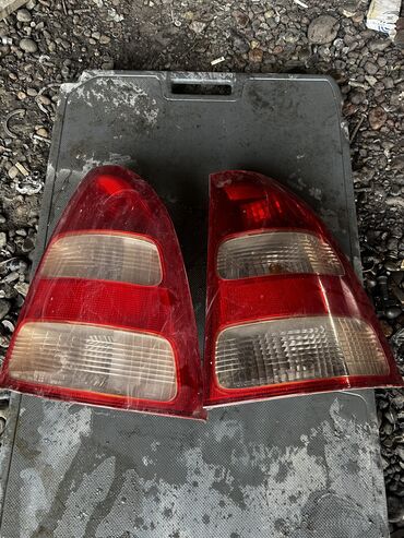 крыло каролла: Задний левый стоп-сигнал Toyota Б/у, Оригинал