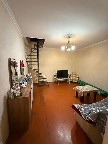 ismayıl: Bakı, 28 May, 3 otaqlı, Köhnə tikili, m. 28 may, 57 kv. m — 1