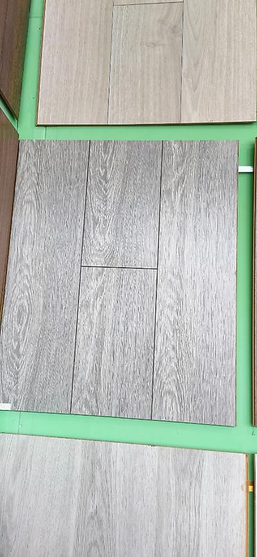 Laminat döşəmə panelləri – boz-aşqar (grey oak) ağac teksturalı -