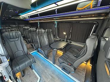 d 4d: ТУРИСТИЧКСКОЕ УСЛУГИ БУС НА ЗАКАЗ микроавтобус Mercedes-Benz Sprinter — 3