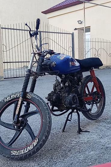 nama motor: Suzuki — 1