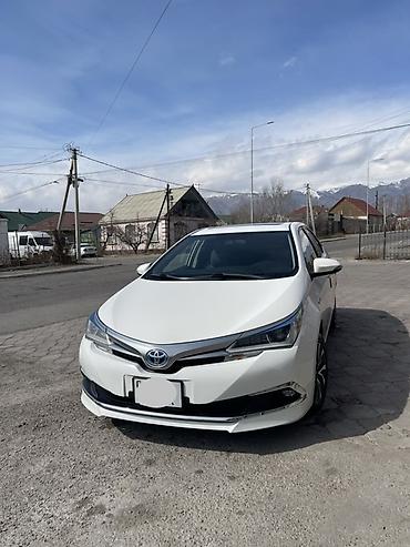 мотор дизель 2 2: Toyota Corolla: 2019 г., 1.8 л, Робот, Гибрид, Седан — 1