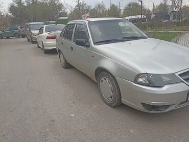 машина на один день: Сдаю в аренду: Легковое авто, Под такси
