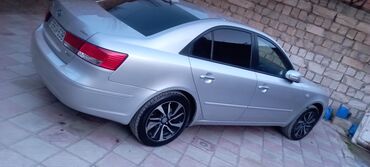 Hyundai: Hyundai Sonata: 0.2 l | 2008 il Sedan — 6