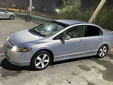 Продажа авто: Honda Civic: 2006 г., 1.3 л, Вариатор, Бензин, Седан — 4