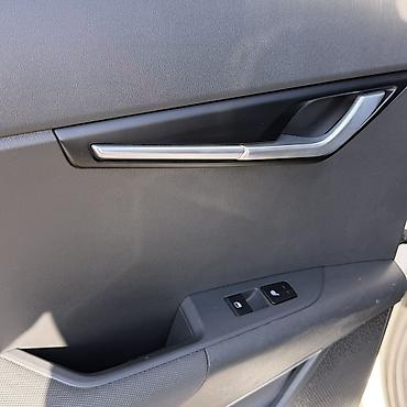 byd e6: Kia Niro: 2022 г., 1.6 л, Автомат, Гибрид, Кроссовер — 8