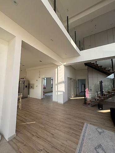 Долгосрочная аренда домов: 250 м², 5 комнат — 29
