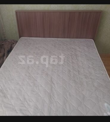 Кровати: Б/у, Двуспальная кровать, Без подьемного механизма, С матрасом, Без выдвижных ящиков, Азербайджан