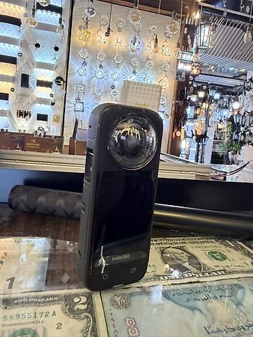 Insta360 X3 360° aksiya kamerası - 5.7K 360° video çəkilişi, iki lalafo.az -da Insta360 X3 360° aksiya kamerası - 5.7K 360° video çəkilişi, iki