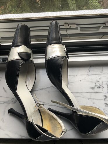 Sandale: Sandale, 39 — 9
