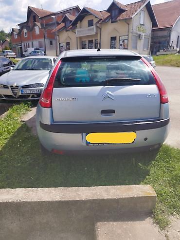 kzubr tools: Citroën C4, hečbek, svetloplava boja (metalik). Petoro vrata — 4