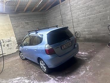толка алмашам: Honda Fit: 2002 г., 1.5 л, Вариатор, Бензин, Хэтчбэк — 1