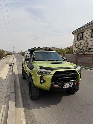 передок: Toyota 4Runner: 2023 г., 4 л, Автомат, Газ, Внедорожник — 3