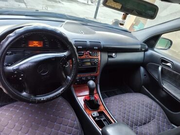 Mercedes-Benz: Mercedes-Benz : 2002 г., 2 л, Механика, Бензин, Седан