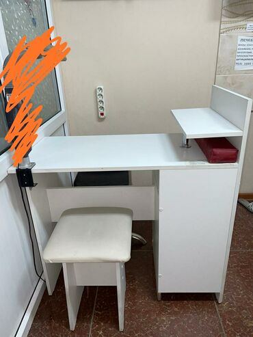 narashhivaju 3d resnicy: Продается маникюрный стол и педикюрное кресло состояние хорошее