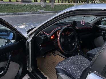 Audi: Audi S4: 1992 г., 2.3 л, Механика, Бензин, Седан