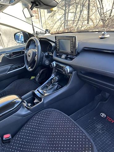 Toyota: Toyota RAV4: 2020 г., 2.5 л, Автомат, Бензин, Кроссовер at lalafo.kg — 15 Toyota: Toyota RAV4: 2020 г., 2.5 л, Автомат, Бензин, Кроссовер — 15