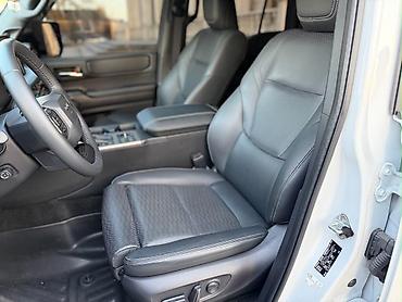Toyota: Toyota Land Cruiser Prado: 2024 г., 2.4 л, Автомат, Бензин, Внедорожник — 10