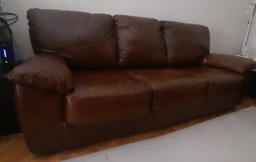 deciji dvosedi na rasklapanje: Three-seat sofas, Leather, color - Brown, Used
