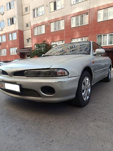 gen 2: Mitsubishi Galant: 1995 г., 2 л, Механика, Бензин, Лифтбек — 7