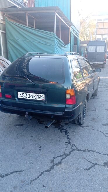 Toyota: Toyota Corolla: 1998 г., 1.8 л, Автомат, Бензин, Универсал