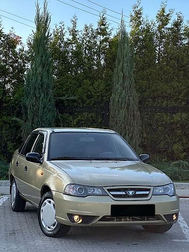 Daewoo Nexia: 2010 г., 1.5 л, Механика, Бензин, Седан