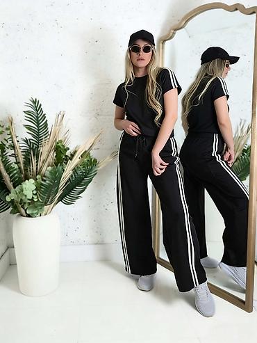 Kompleti: 💫New collection💫

⚜️Univerzalna velicina
⚜️Cena 3500 din — 3