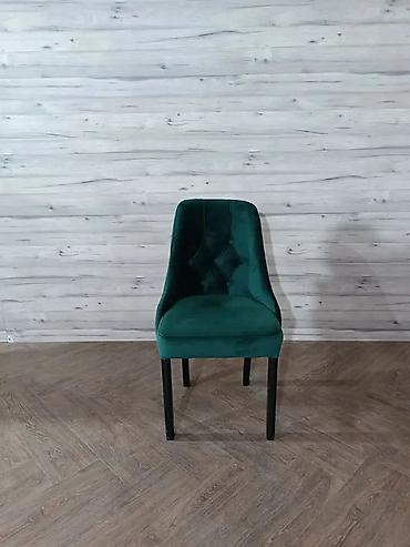 Stolice: Tapacirane stolice za trpezariju – elegantan dizajn i udobno sedenje — 11